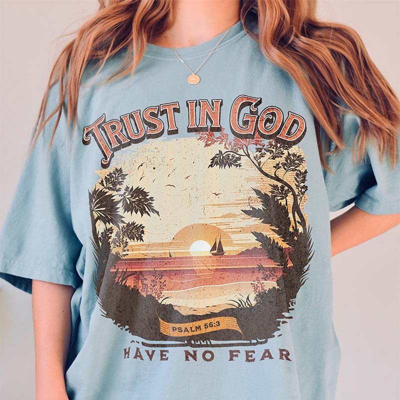 Trendy Trust In God T-shirt